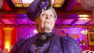 Behold, an Incredible Cake Replica of the Dowager Countess