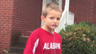 Roll Damn Tide! Watch This Hero Dad Pull His Son’s Tooth Out With A Tee Shot.