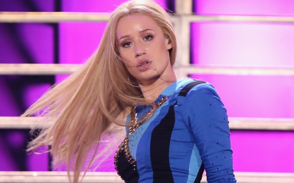 iggy_azalea_pink