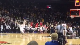 Watch Davidson Beat La Salle On A Buzzer Beater To Cap Off An Incredible Rally