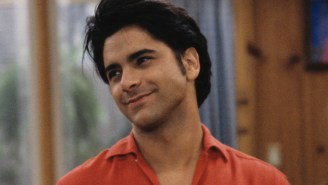 John Stamos visited the ‘Full House’ exterior and no one even recognized him :(