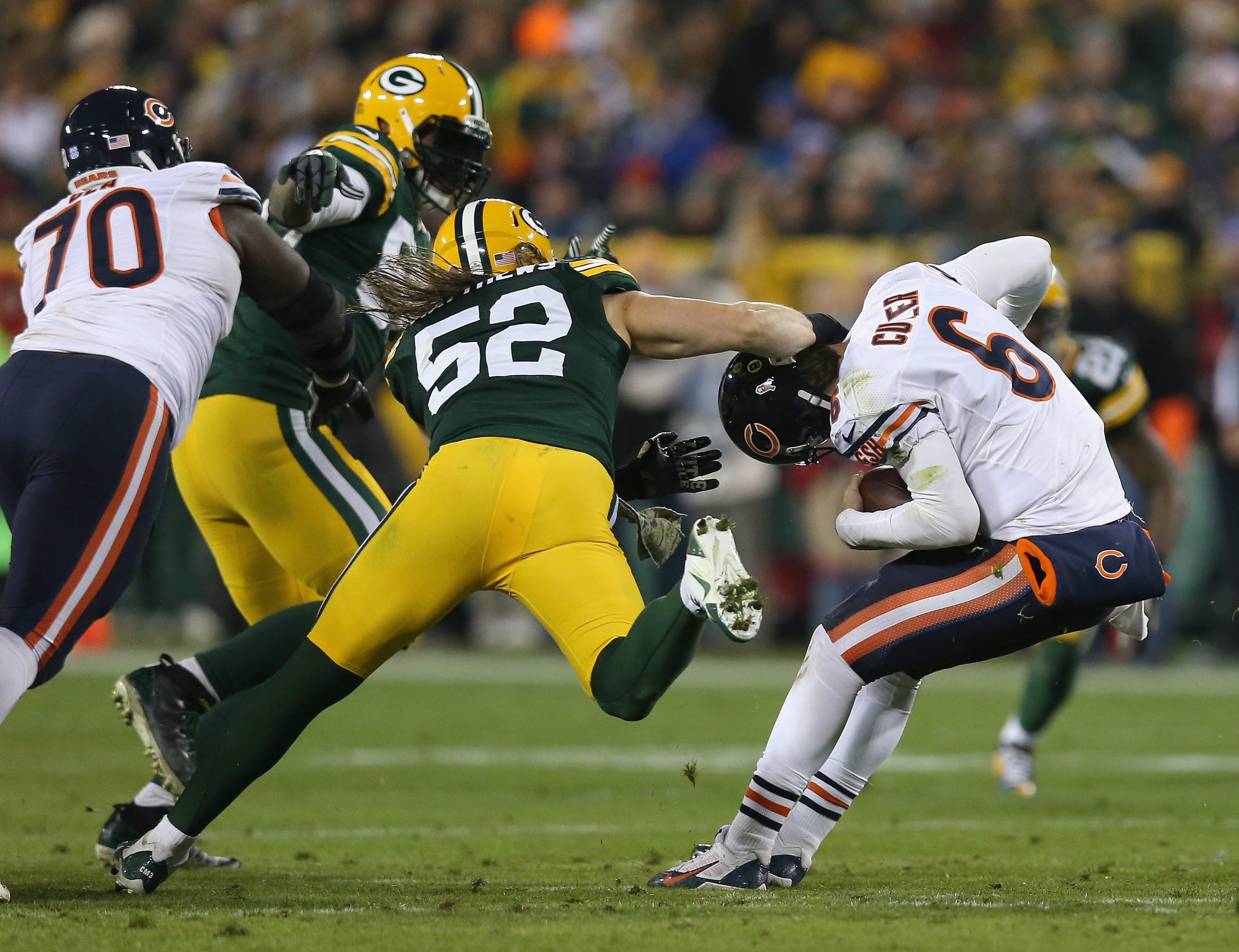 Richie Incognito shoves Buster Skrine's head into turf: video