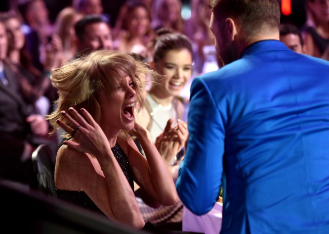 2015 iHeartRadio Music Awards On NBC - Backstage And Audience