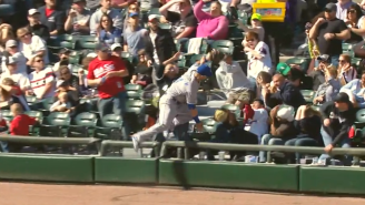 Watch The Royals’ Alex Gordon Take Out A Fan On This Bonkers Diving Catch