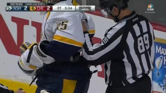 The Puck Went Missing In The Goalie’s Pads For 3 Minutes During The Blackhawks-Predators Playoff Game