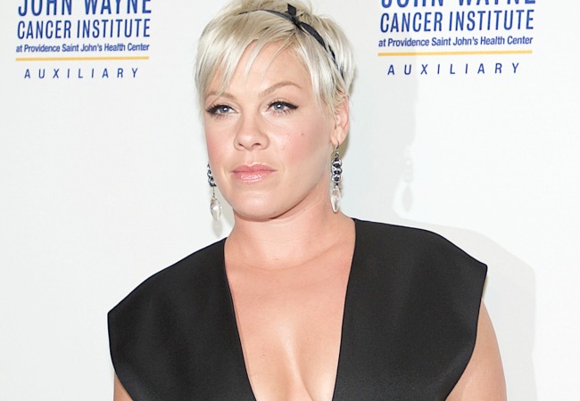 I Feel Beautiful Pink Perfectly Responded To Body Shaming Trolls 