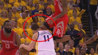 This Flying Trevor Ariza Knee To The Face Sent Klay Thompson To The Locker Room