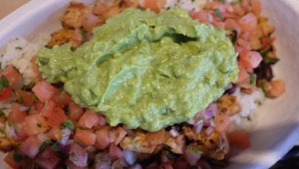 Chipotle Revealed Its Secret Guacamole Recipe, And Believe It Or Not, There’s No Crack
