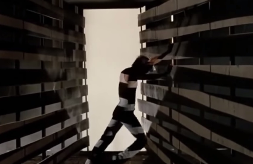 The 'Footloose' Warehouse Dance Without Music Looks Completely Insane