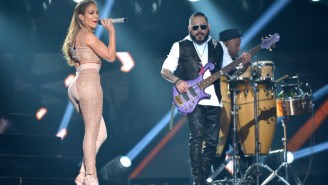 Watch Jennifer Lopez Pay Emotional Tribute To Selena At The Billboard Latin Music Awards