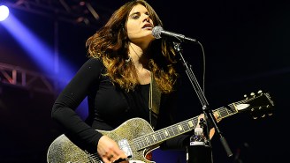 Best Coast’s Bethany Cosentino Wrote A Note About Seeming ‘B*tchy’ During Concerts