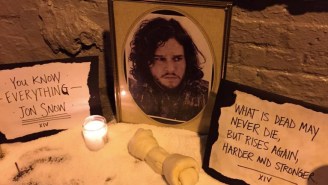 Someone Set Up A Public Memorial For Jon Snow In Brooklyn