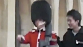 Watch This Member Of The Queen’s Guard Lose It Over A Tourist Acting Like A Jackass