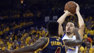 Watch Klay Thompson’s 20 First-Half Points Keep The Warriors Afloat