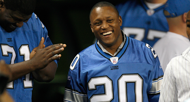 Barry Sanders Talks Heisman Trophy, Thanksgiving Football and