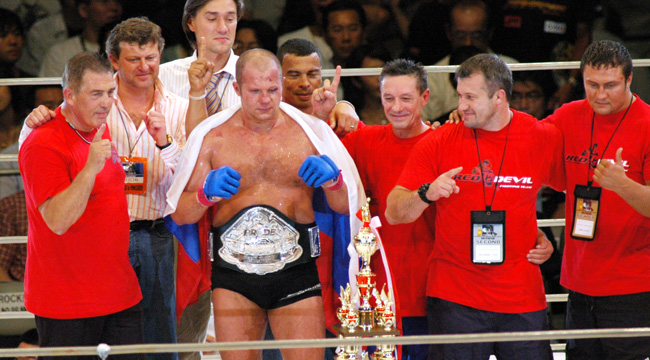 fedor-emelianenko-pride-hwgp-GettyImages-117869676-small