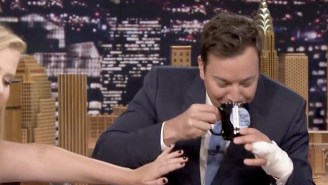 Amy Schumer Made Fun Of Jimmy Fallon’s ‘Gross’ Hand On ‘The Tonight Show’