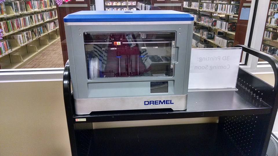 Illinois Library Gets A 3D Printer, Immediately Prints A 20Sided Die