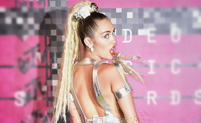 Miley Cyrus VMA she so edgy