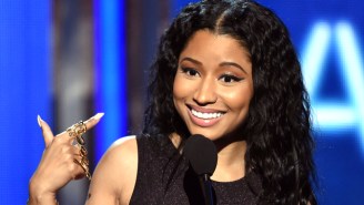 Nicki Minaj Drove By A Man Selling Her Stolen Merch And Trolled Him Hard