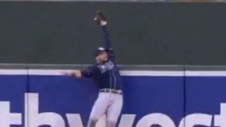 Kevin Kiermaier Took A Home Run Away From Manny Machado With An Amazing Catch