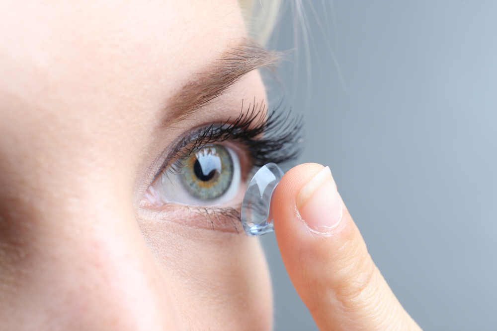 Take Out Contact Lenses Before Sleeping — See Why