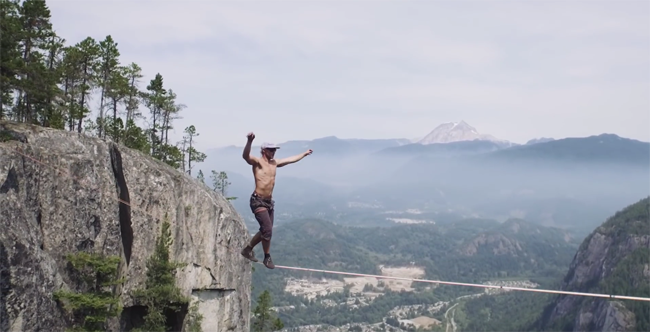 [WATCH] World Record Slack Line Attempt Is Madness