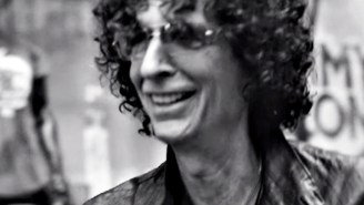 Here’s what it’s like when Howard Stern walks the streets of Manhattan