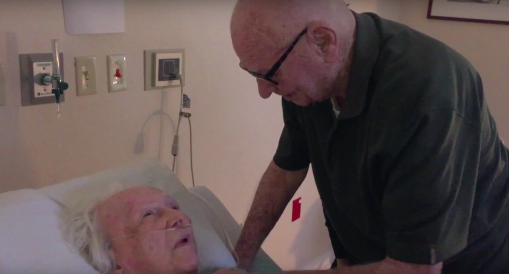 Video 92 Year Old Man Sings To Dying Wife 1050