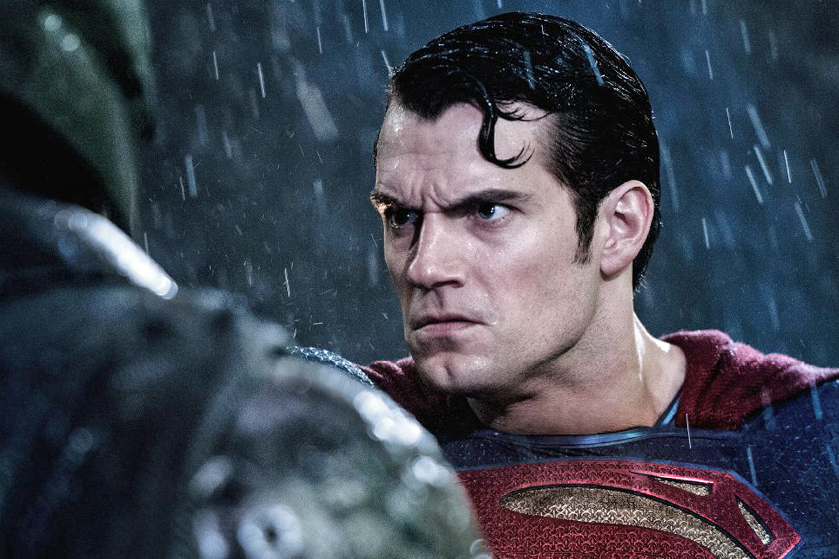 Top 10 moments of Henry Cavill in the DCEU