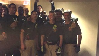 An Oregon WR Live Tweeted His Teammates Being Rescued By Firemen From A Stuck Elevator