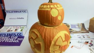 This BB-8 Jack-O-Lantern Comes Complete With A Moving Head