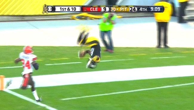 Antonio Brown Celebrated A Touchdown By Front Flipping Into End Zone