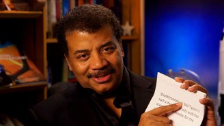 Watch Neil deGrasse Tyson Read Mean Tweets From Folks Who Don’t Appreciate His Movie Criticism