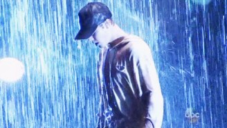 Justin Bieber Got Caught Out In The Pouring Rain At The AMAs