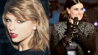 Taylor Swift and Idina Menzel duet to “Let It Go”