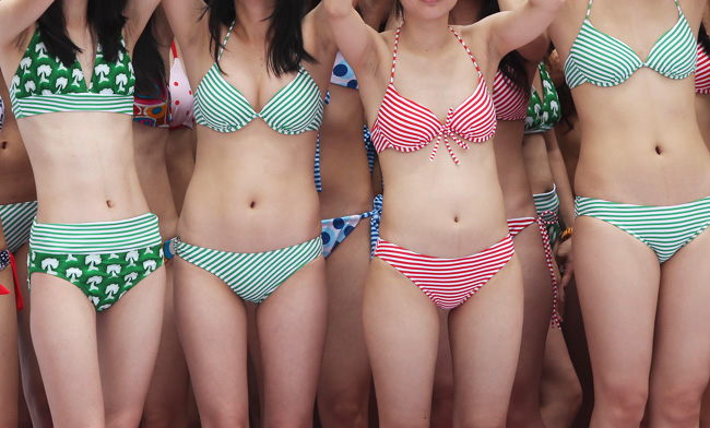 Bikini Gathering To Greet The Summer Season