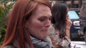 Here’s Julianne Moore acting for tips on the streets of New York