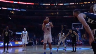 Watch The Staples Center Fade To Black While Blake Griffin Shoots A Free Throw