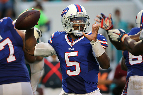 during a game at Sun Life Stadium on September 27, 2015 in Miami Gardens, Florida.