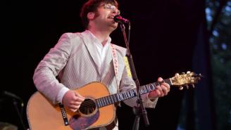 Decemberists Frontman Colin Meloy Mocks Oregon Militia With Erotic Fanfiction