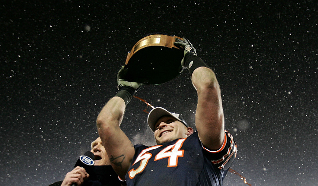 brian urlacher trophy