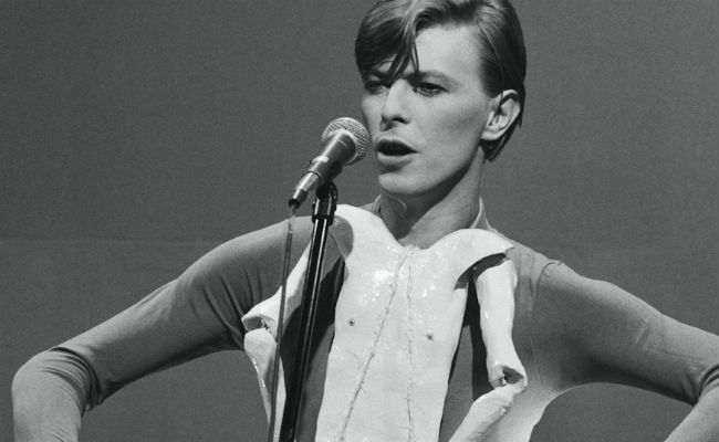 david bowie on snl cropped