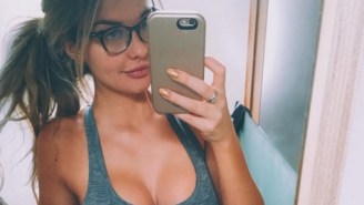This Model Has A Simple, But Effective Way Of Dealing With Men Who Send Her ‘Dick Pics’