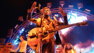 The Flaming Lips Performed A Trippy 40-Minute David Bowie Medley And It’s Fantastic