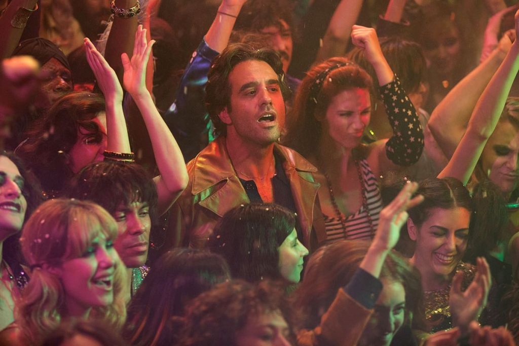 Review Hbo S Vinyl A Classic Rock Drama That Wishes It Was Punk