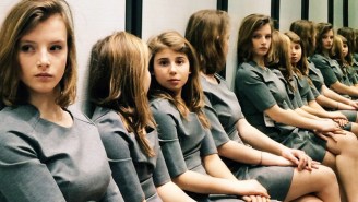 The Internet Is Confused By This Optical Illusion Of How Many Girls Are In This Photo