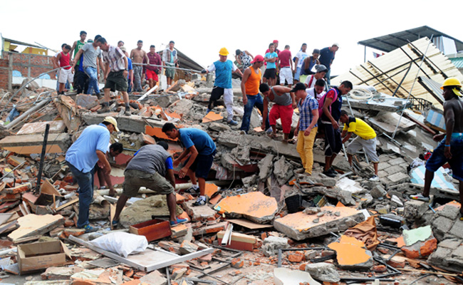 Shocking Footage Shows Ecuador's Earthquake As Death Toll Rises