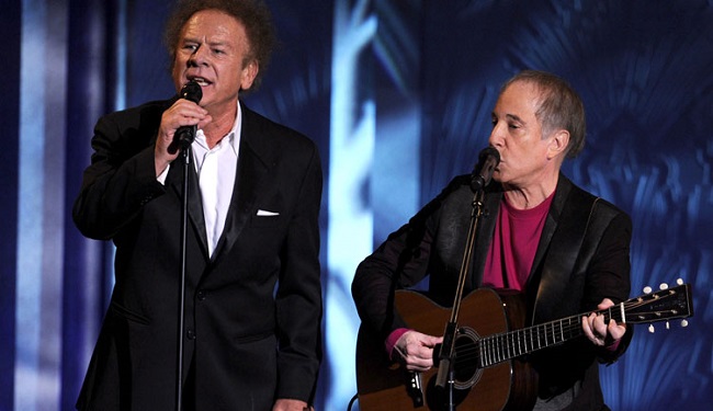 simon-and-garfunkel-by-kevin-winter-getty