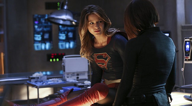 'Supergirl' Season 1 Finale Review: What's Inside The Pod?